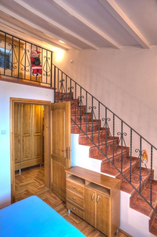 Holiday Home Neda スヴェティ・ステファン 部屋 写真